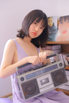 低头看我是怎么c哭你的良